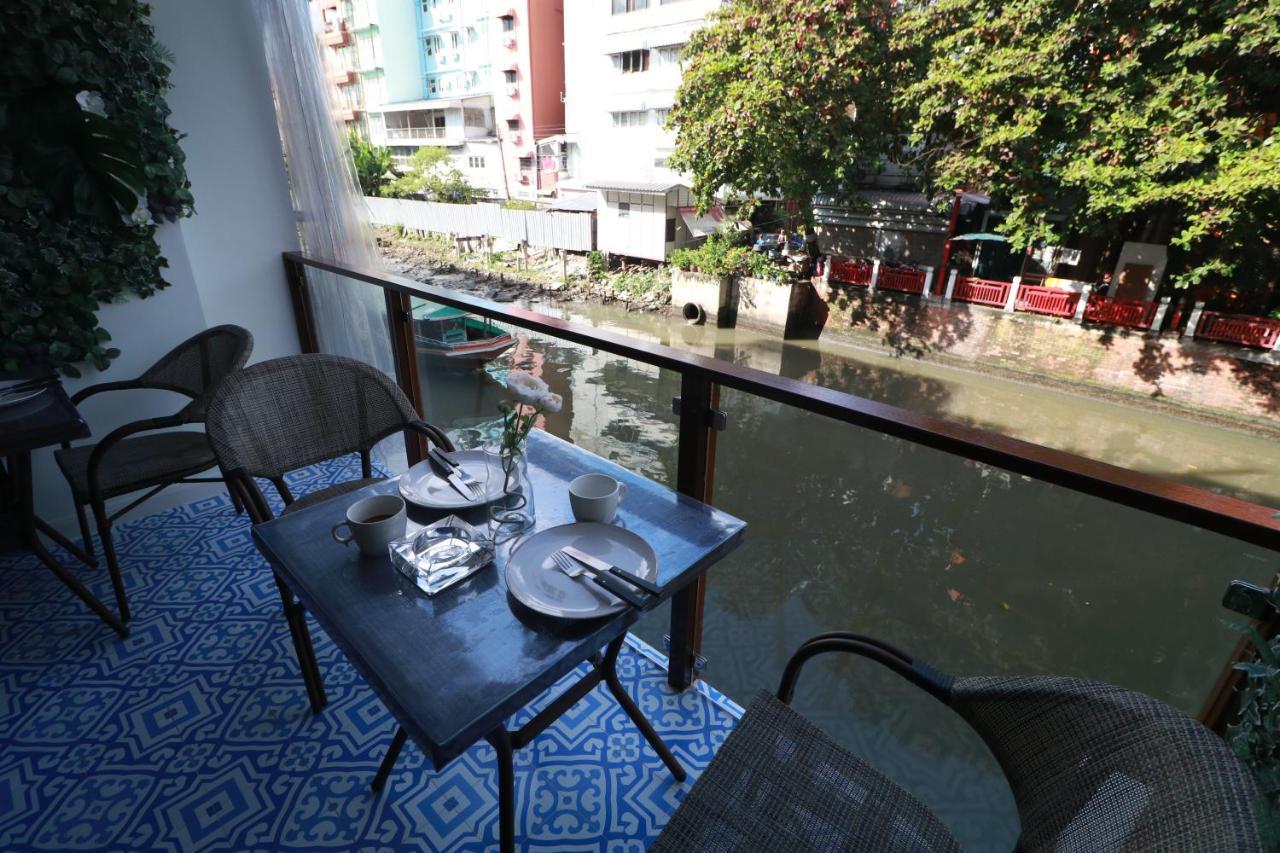 The Lol Elephant Hostel Bangkok Exterior photo