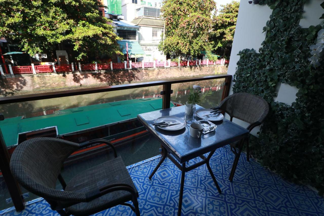 The Lol Elephant Hostel Bangkok Exterior photo